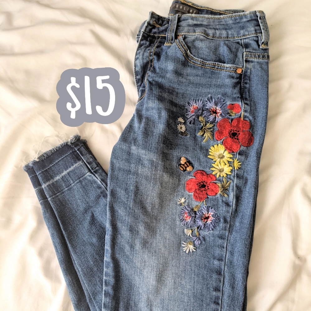Jeans with embroidery